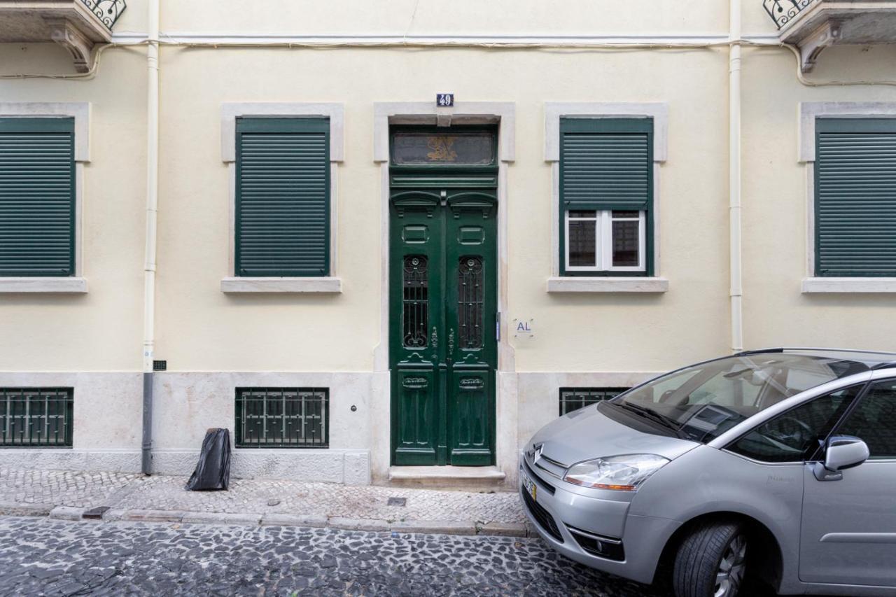 Joivy Marvelous 3-bed With Astonishing View And Terrace, Nearby St George Castle Appartement Lissabon