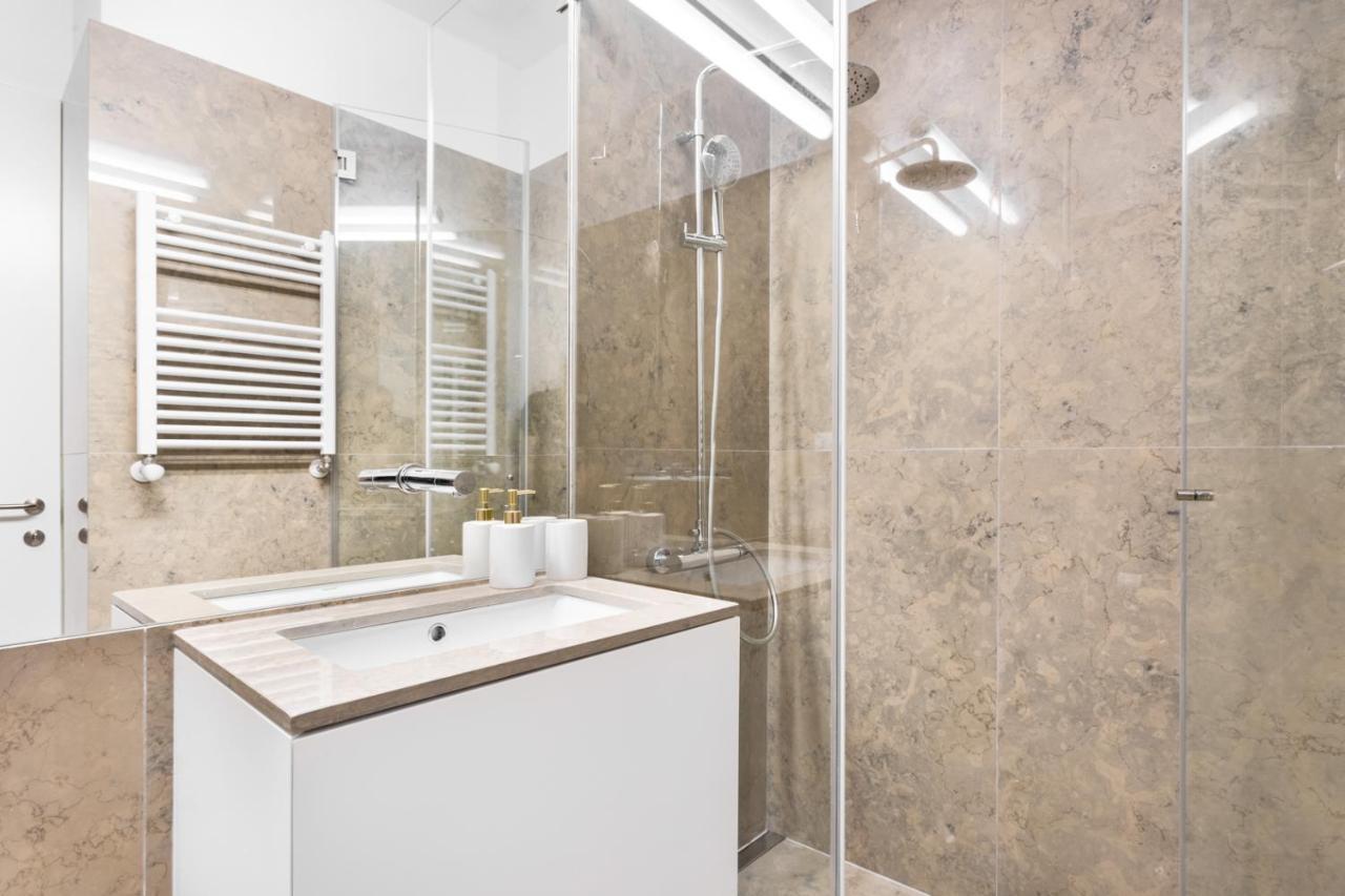 Joivy Marvelous 3-bed With Astonishing View And Terrace, Nearby St George Castle Appartement *