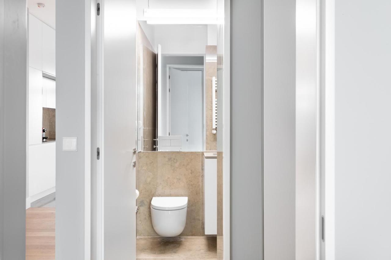 Joivy Marvelous 3-bed With Astonishing View And Terrace, Nearby St George Castle * Lissabon