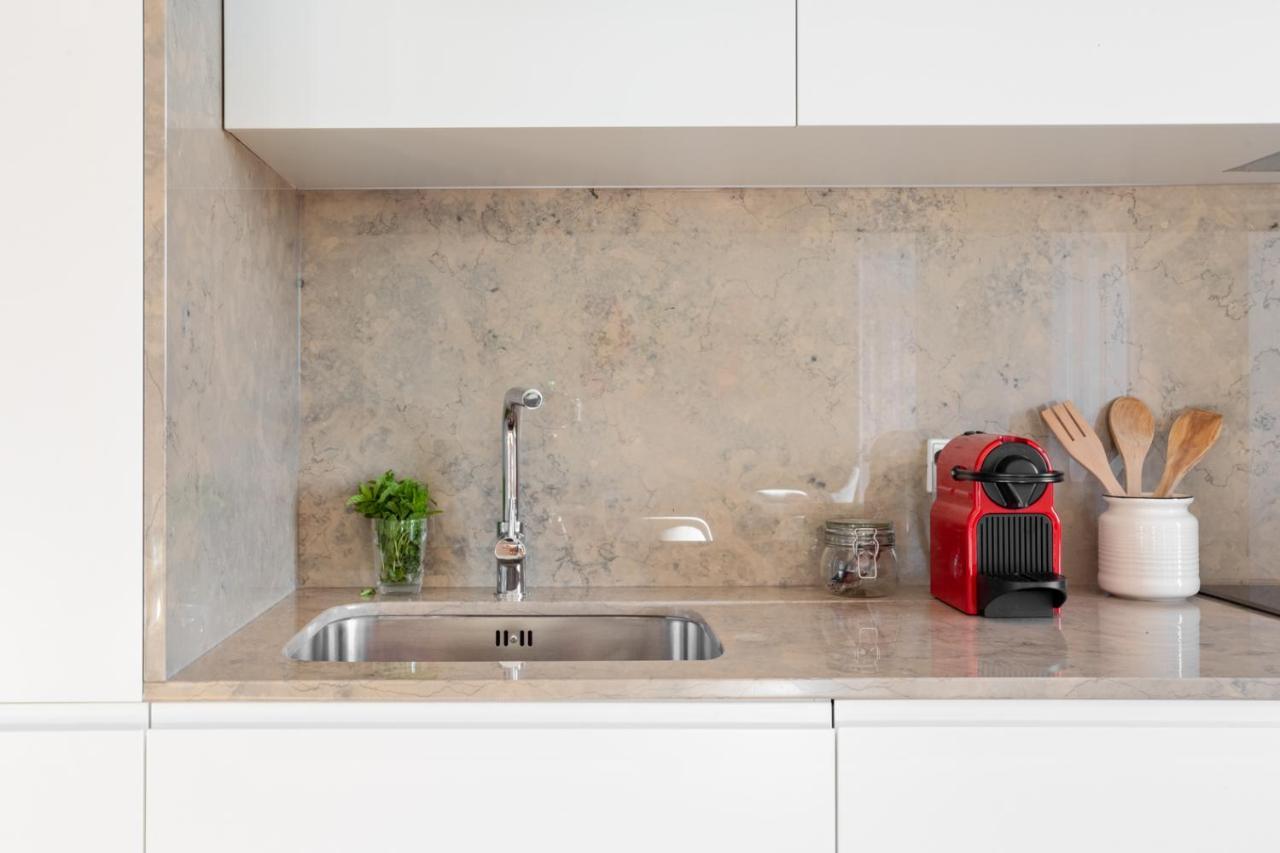 Joivy Marvelous 3-bed With Astonishing View And Terrace, Nearby St George Castle Appartement